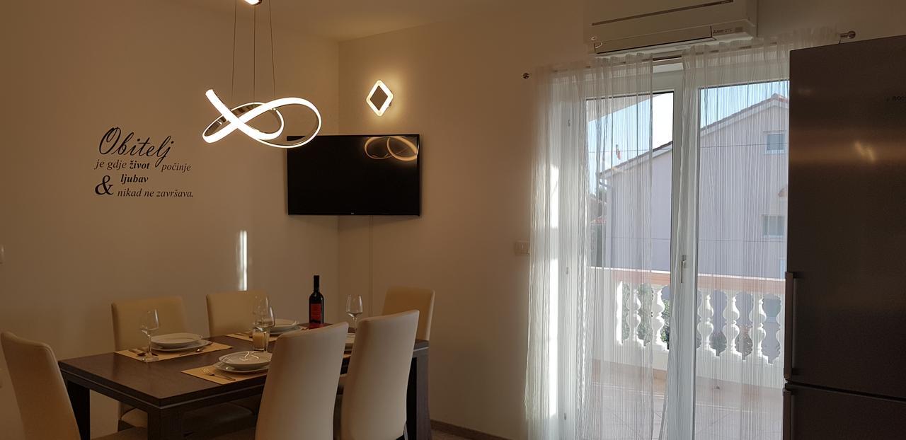 Apartmani Sanja Vrsi Extérieur photo